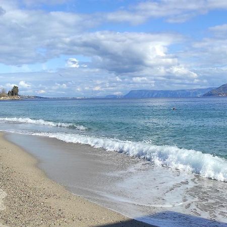 La Feluca Rooms & Breakfast Messina Esterno foto